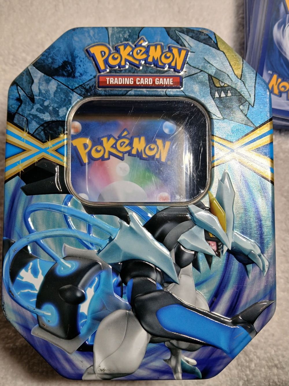 Nintendo Pokémon Blue and Purple Collectible Card Tin Box With 190 Cards - Picture 2 of 5